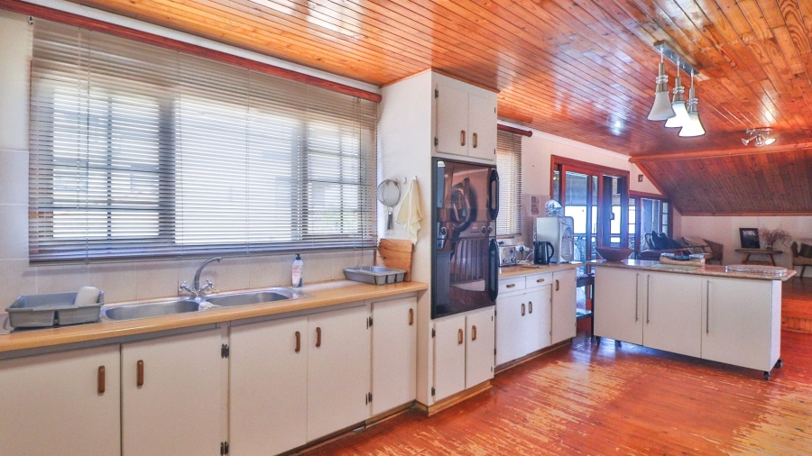 10 Bedroom Property for Sale in Dana Bay Western Cape